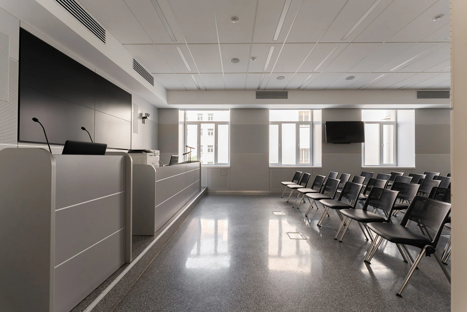 Реконструкция здания медицинского центра