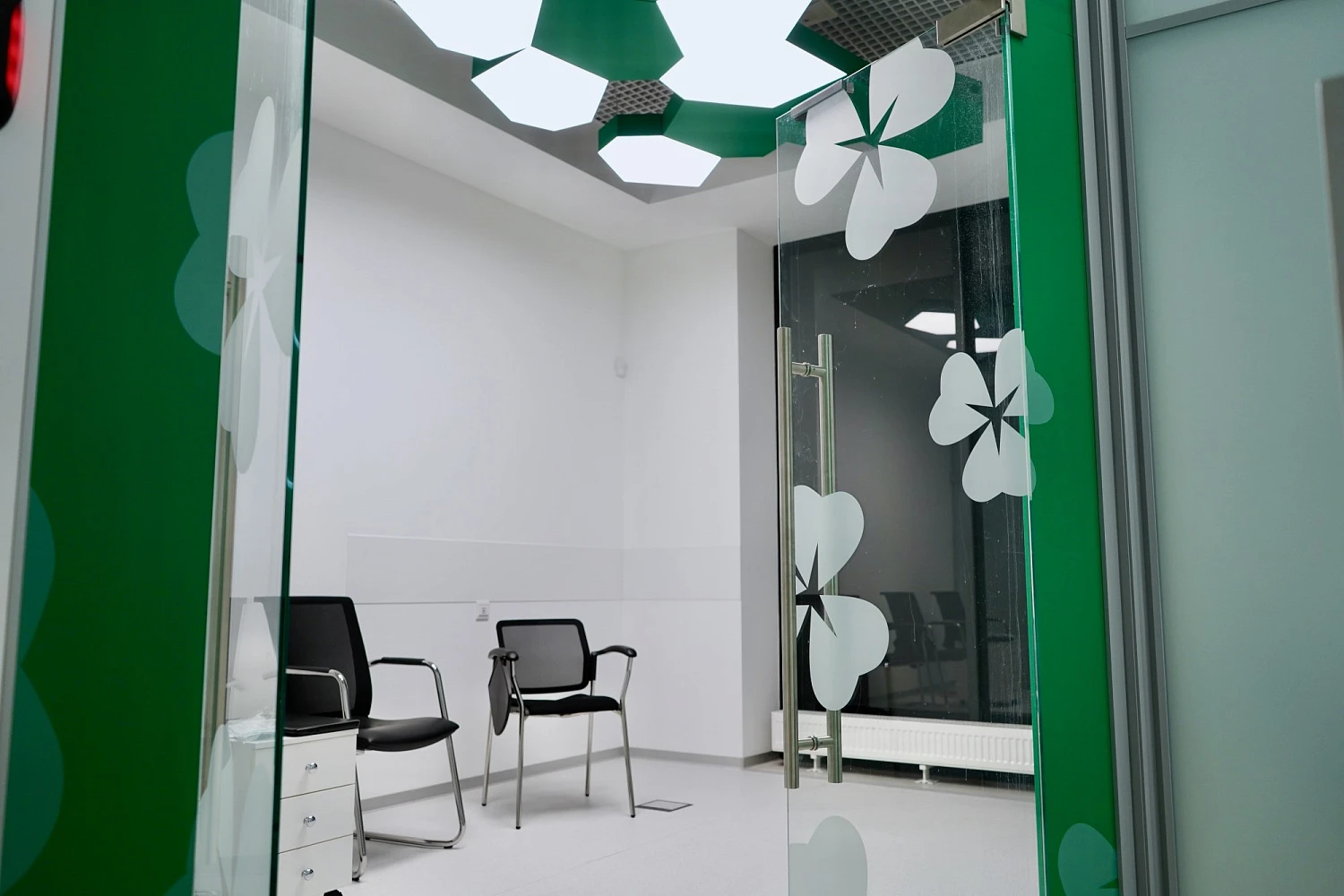 Клиника эстетической медицины и косметологии «МКНОЦ ЭМ Москва»