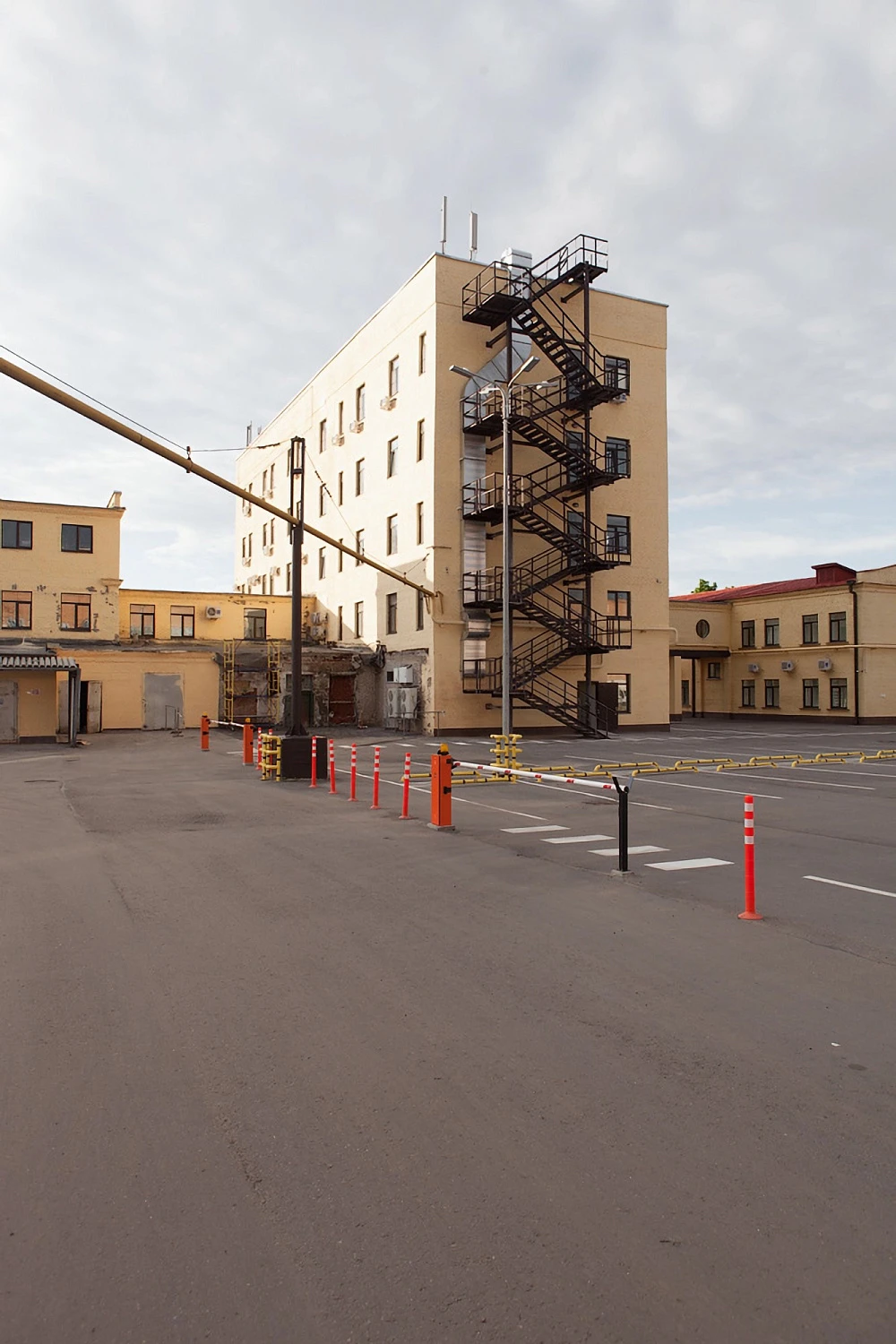 Реконструкция офисно-складского здания в бизнес-парке «ЭЛМА ГРУПП»