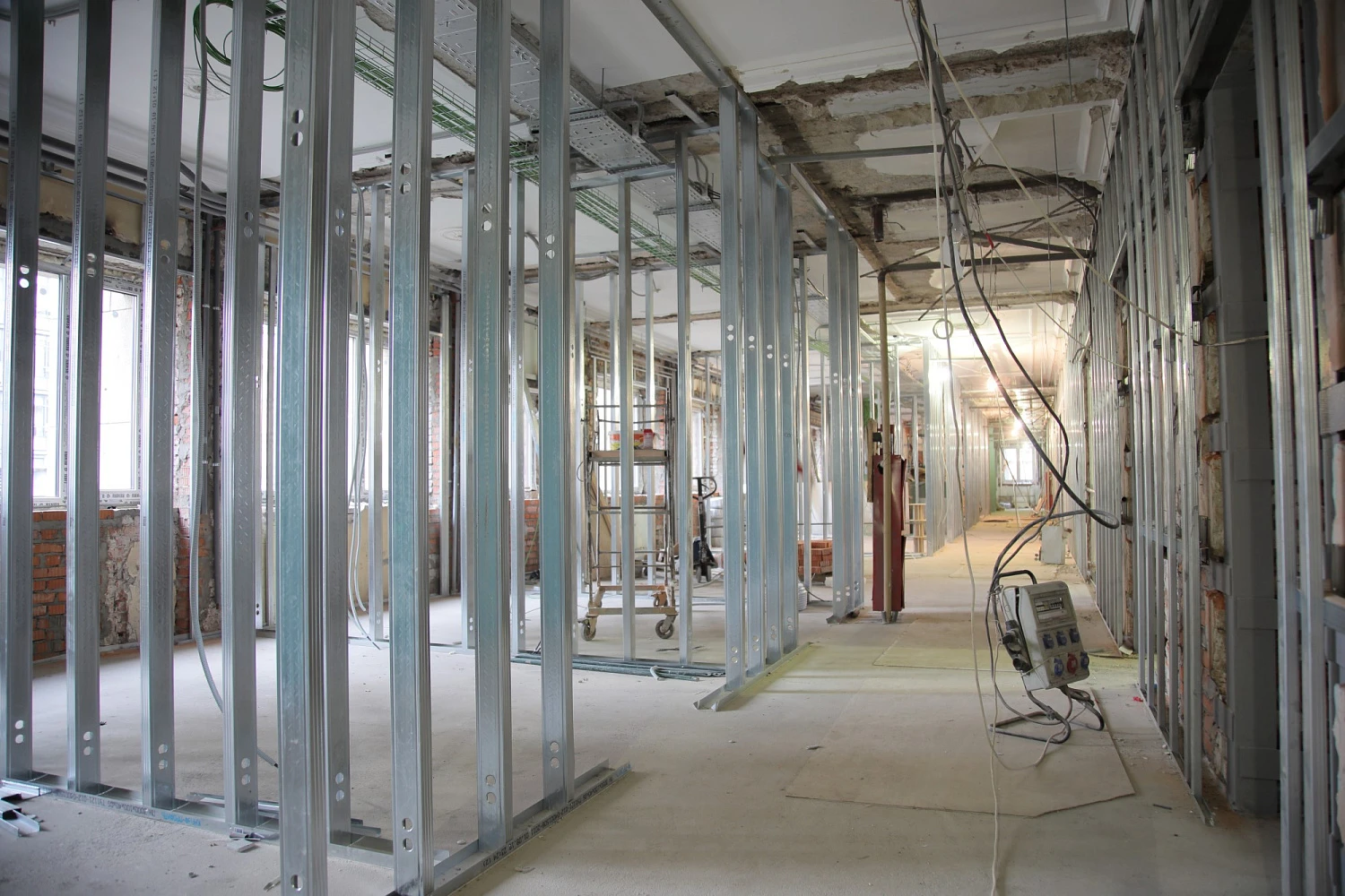 Реконструкция здания медицинского центра