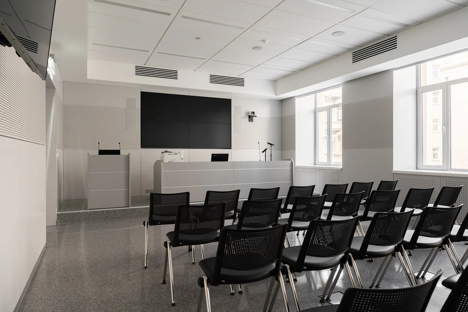 Реконструкция здания медицинского центра