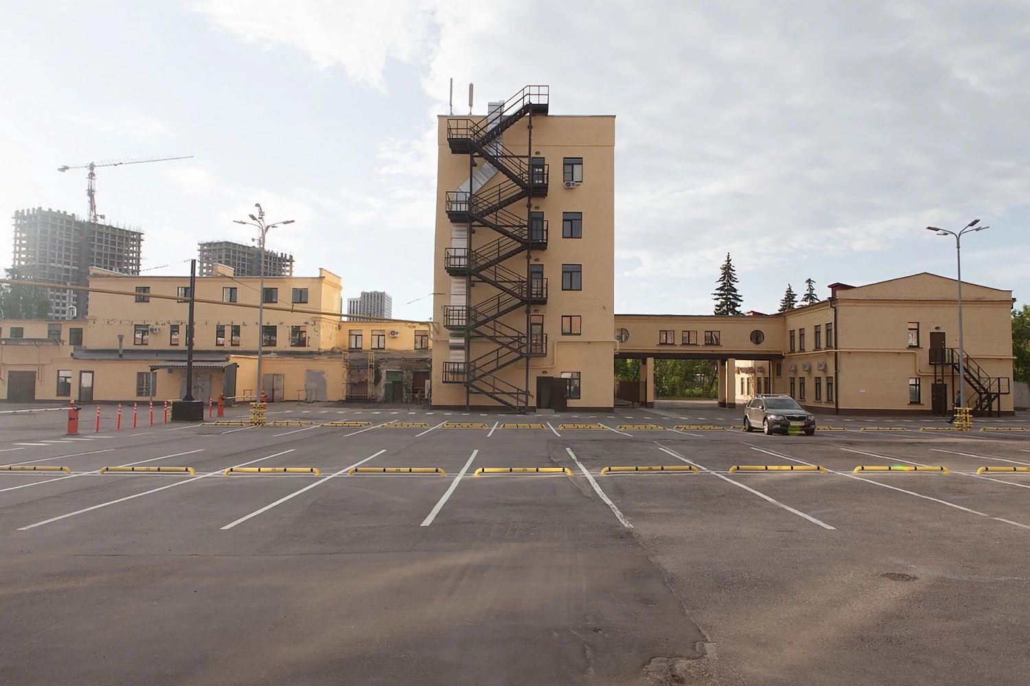 Реконструкция офисно-складского здания в бизнес-парке «ЭЛМА ГРУПП»