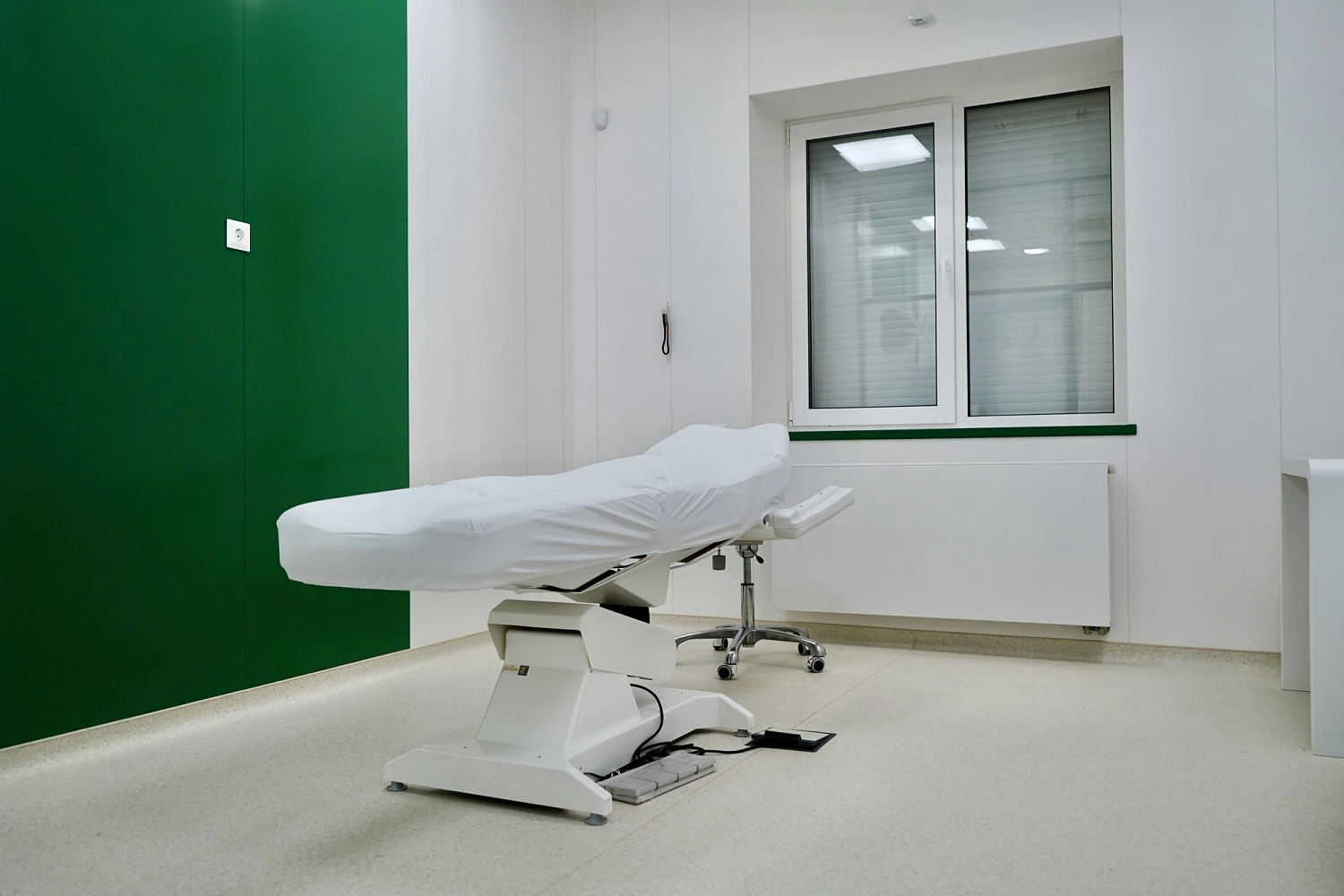 Клиника эстетической медицины и косметологии «МКНОЦ ЭМ Москва»